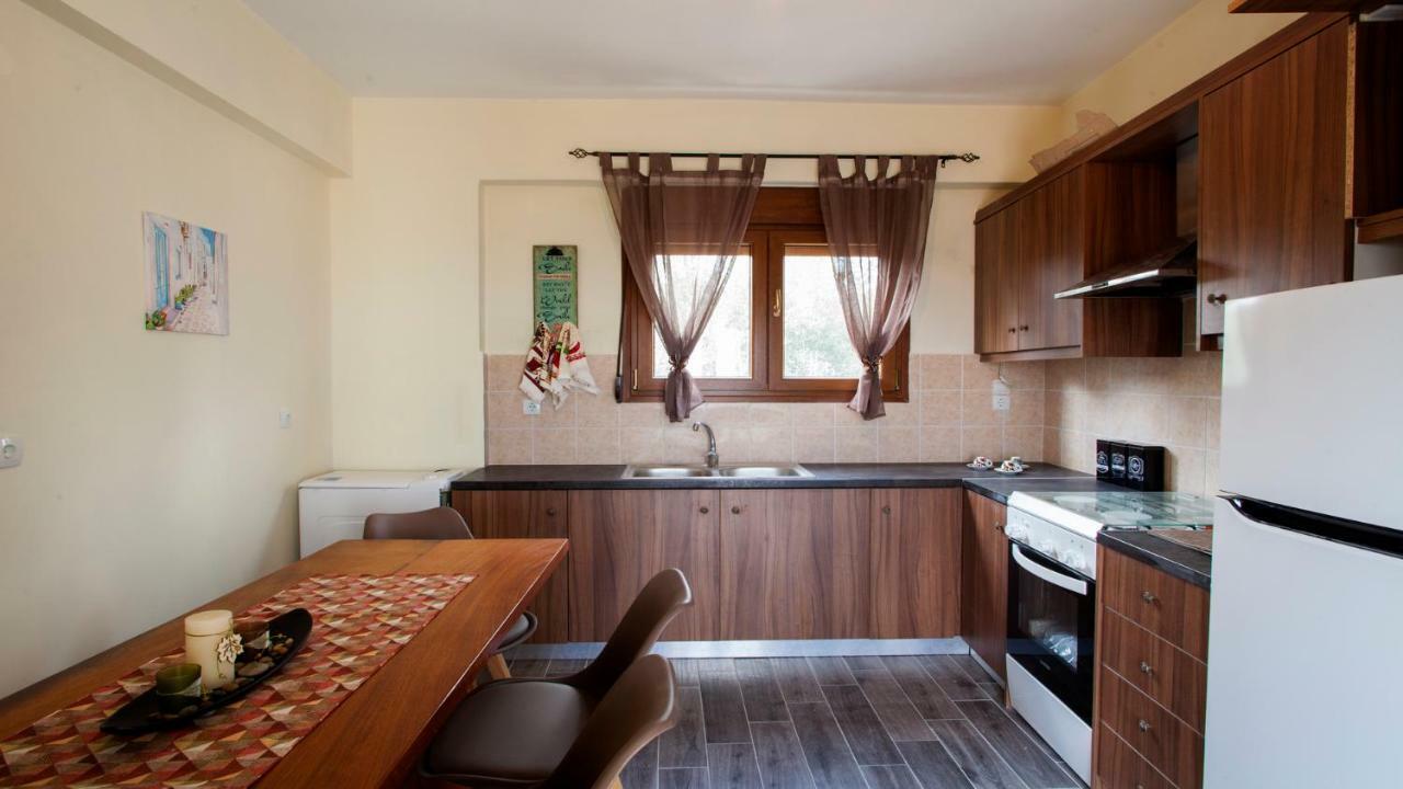 Fοivos And Athina Villas Archanes Exterior foto